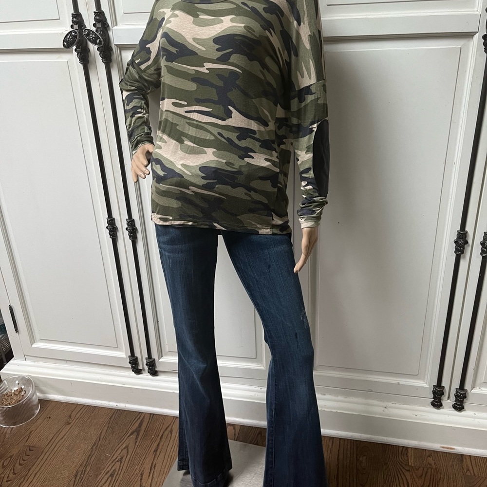 Long sleeved army print top with faux leather patch detailing on the elbows